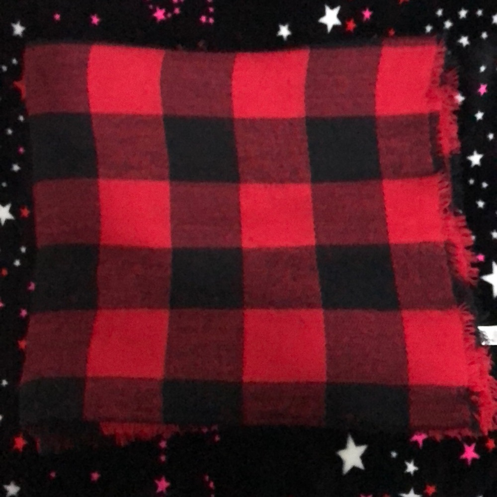 NWOT BLANKET SCARF